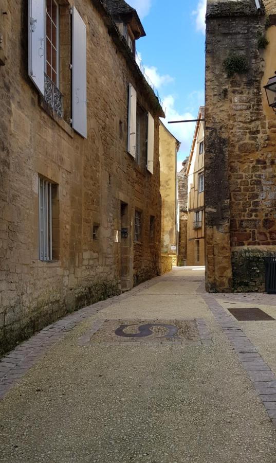 Les Chambres Du "Coup De Coeur De Sarlat" Eksteriør bilde